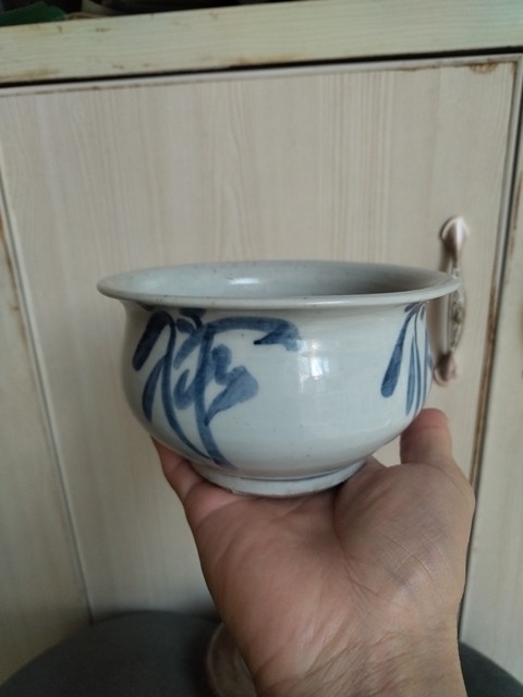 古玩陶瓷吉語紋青花圈足羅漢香爐真品鑒賞圖