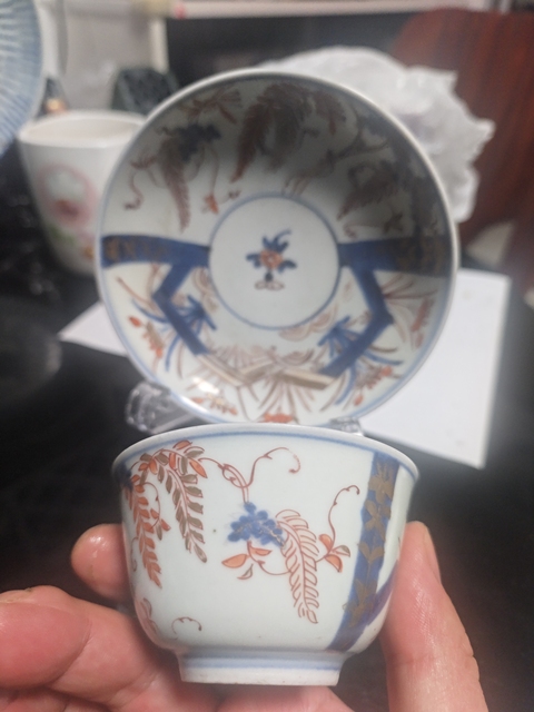 古玩陶瓷青花礬紅描金杯碟真品鑒賞圖