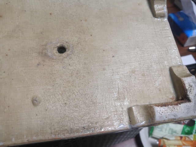 古玩陶瓷花卉紋青花花盆真品鑒賞圖