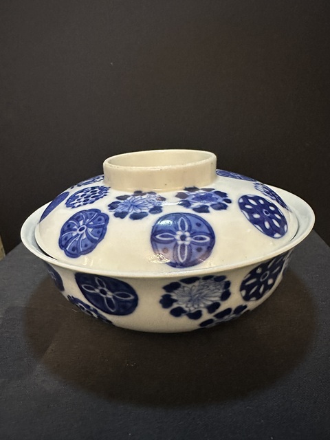 古玩陶瓷若深珍藏款青花蓋碗真品鑒賞圖