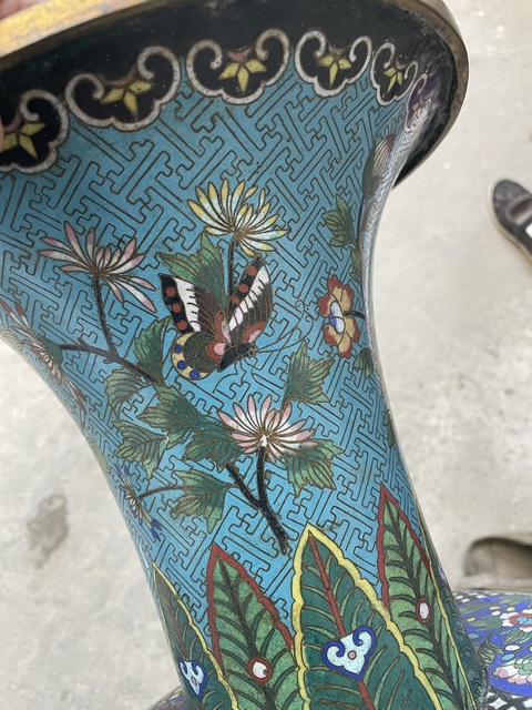 古玩銅器景泰藍瓶真品鑒賞圖