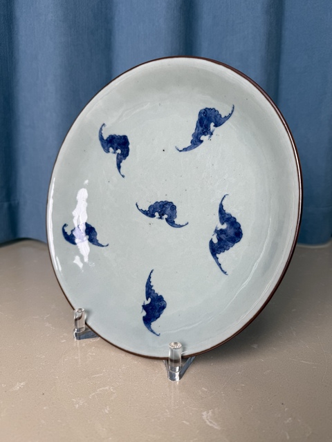 古玩陶瓷清乾隆 二級官豆青青花云蝠紋大盤真品鑒賞圖