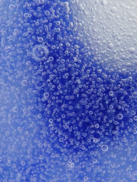 古玩陶瓷青花玲瓏瓷牡丹紋盤真品鑒賞圖