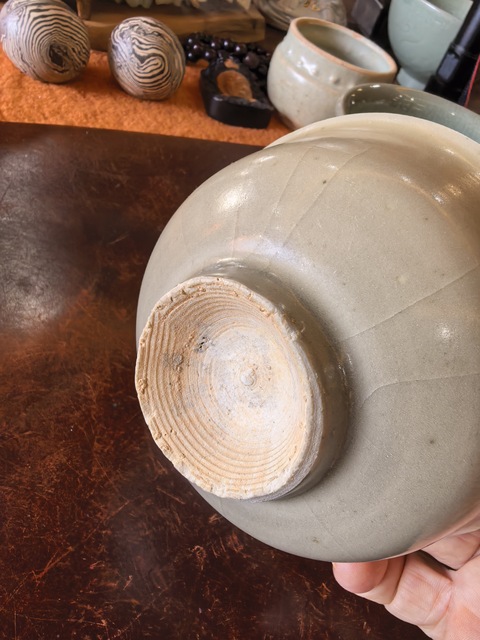 古玩陶瓷龍泉青瓷撇口碗真品鑒賞圖