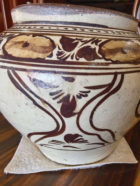 古玩陶瓷磁州窯系鶴壁窯白地褐彩花卉罐真品鑒賞圖