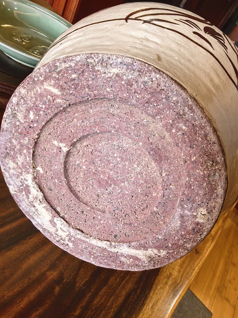 古玩陶瓷磁州窯系鶴壁窯白地褐彩花卉罐真品鑒賞圖