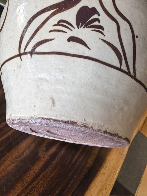 古玩陶瓷磁州窯系鶴壁窯白地褐彩花卉罐真品鑒賞圖