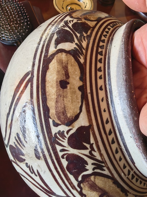 古玩陶瓷磁州窯系鶴壁窯白地褐彩花卉罐真品鑒賞圖