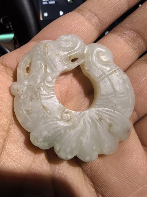 古玩玉器獨(dú)山玉雕“魚(yú)化龍佩”真品鑒賞圖