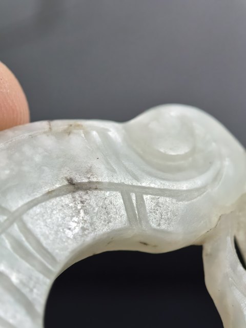 古玩玉器獨(dú)山玉雕“魚(yú)化龍佩”真品鑒賞圖