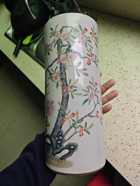 古玩陶瓷粉彩花卉紋帽筒真品鑒賞圖