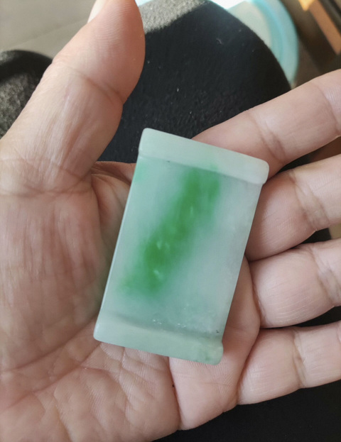 古玩玉器“染色”非天然翡翠墨床真品鑒賞圖