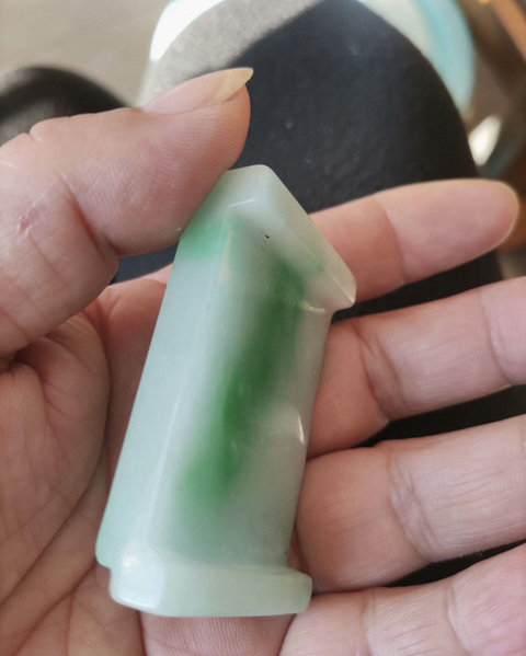 古玩玉器“染色”非天然翡翠墨床真品鑒賞圖