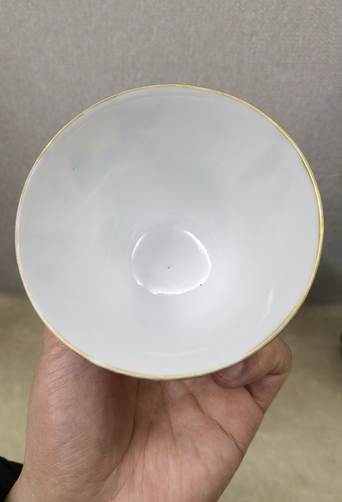 古玩陶瓷粉彩無雙普蓋杯真品鑒賞圖