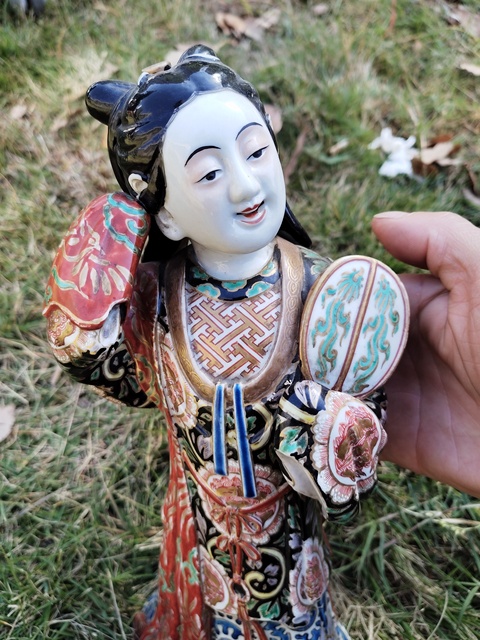 古玩陶瓷粉彩人物瓷像（日本）真品鑒賞圖