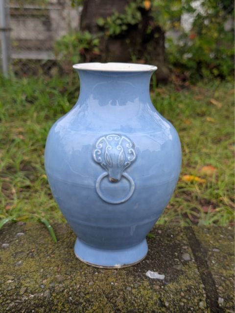 古玩陶瓷天藍(lán)釉鳩耳銜環(huán)尊真品鑒賞圖