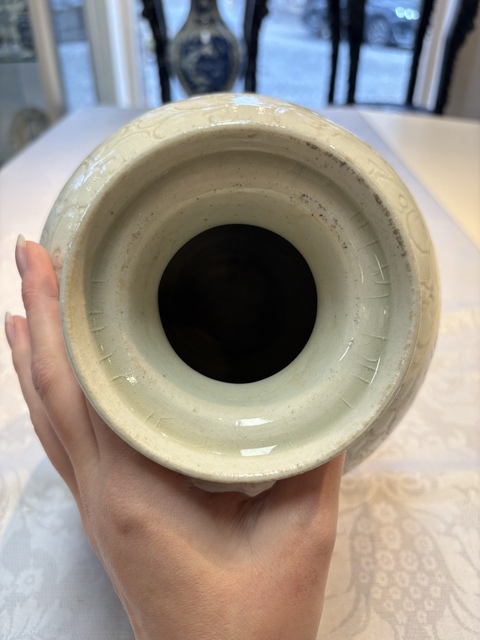 古玩陶瓷宋青白釉景德鎮窯刻花梅瓶真品鑒賞圖