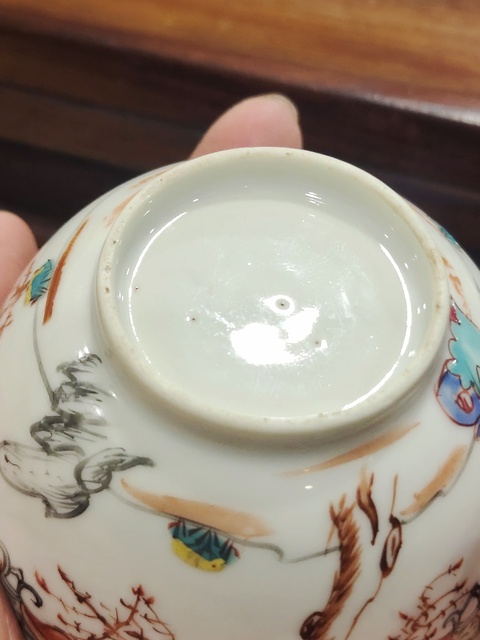 古玩陶瓷乾隆廣彩杯真品鑒賞圖