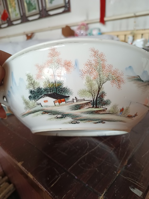 古玩陶瓷山水紋四系蓋盆拍賣，當(dāng)前價格150元