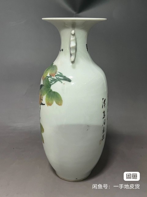 古玩陶瓷民國粉彩花鳥紋雙耳瓶真品鑒賞圖