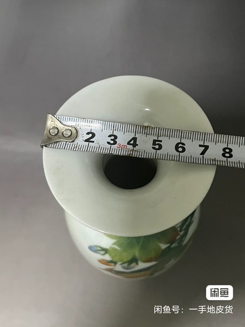 古玩陶瓷民國粉彩花鳥紋雙耳瓶真品鑒賞圖