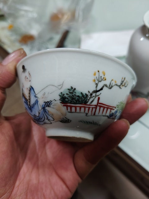 古玩陶瓷粉彩杯真品鑒賞圖