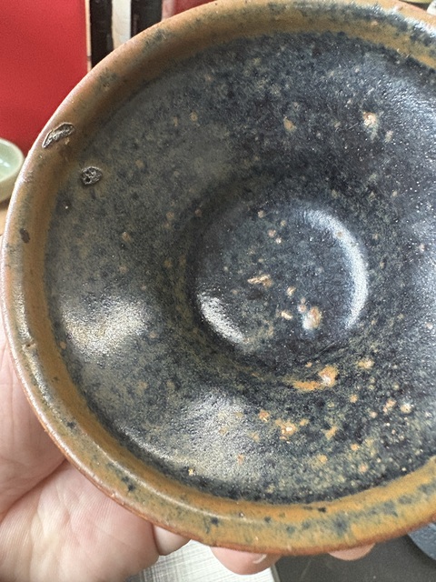古玩陶瓷黑褐釉盞真品鑒賞圖