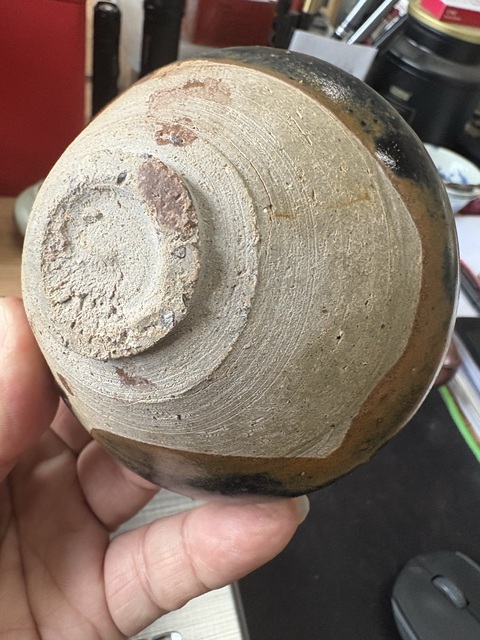 古玩陶瓷黑褐釉盞真品鑒賞圖