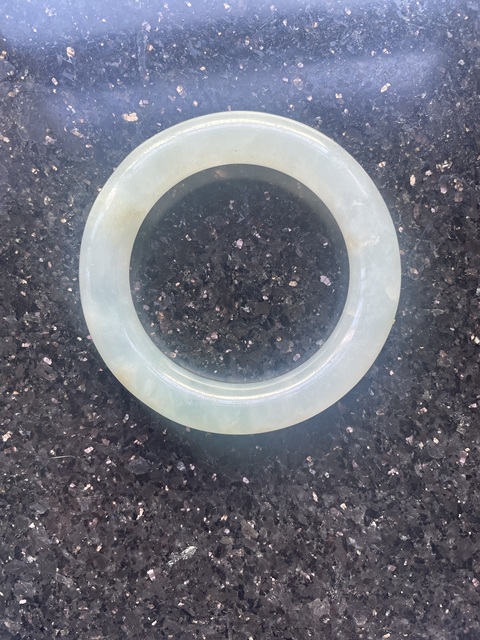 古玩玉器翡翠袈裟環真品鑒賞圖