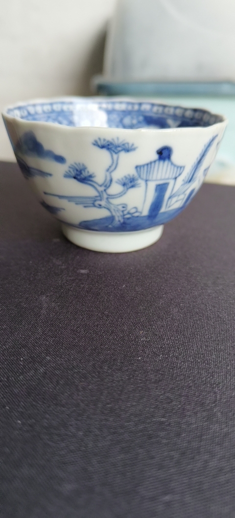 古玩陶瓷山水紋青花杯真品鑒賞圖