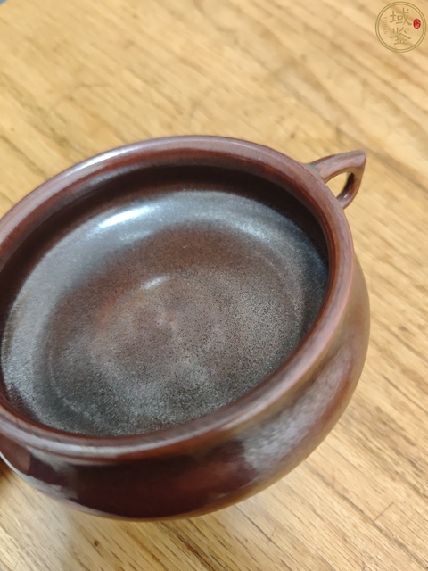 古玩陶瓷清雍正 古銅釉仿明宣德銅爐三足瓷爐真品鑒賞圖