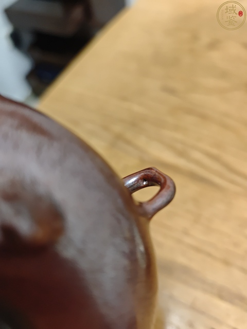 古玩陶瓷清雍正 古銅釉仿明宣德銅爐三足瓷爐真品鑒賞圖