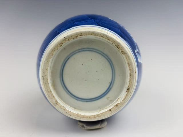 古玩陶瓷清晚期·青花留白折枝大冰梅罐拍賣，當(dāng)前價(jià)格499元