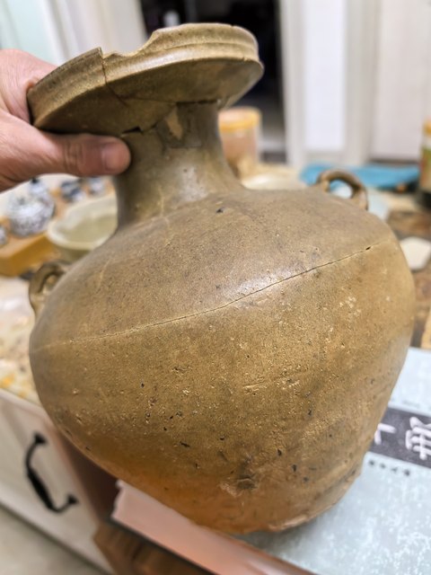 古玩陶瓷越窯青瓷雙系瓶真品鑒賞圖