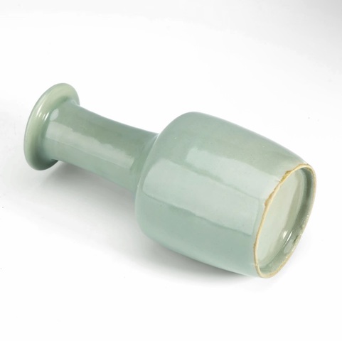 古玩陶瓷南宋龍泉窯紙槌瓶真品鑒賞圖