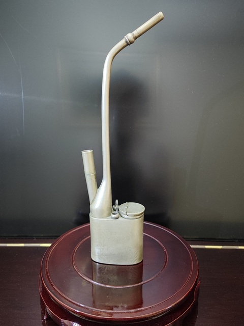古玩銅器白銅煙壺真品鑒賞圖