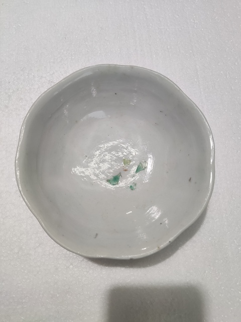 古玩陶瓷民國大雞八角貢碗拍賣，當前價格188元