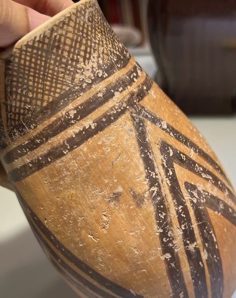 古玩陶瓷文化期彩繪陶杯真品鑒賞圖