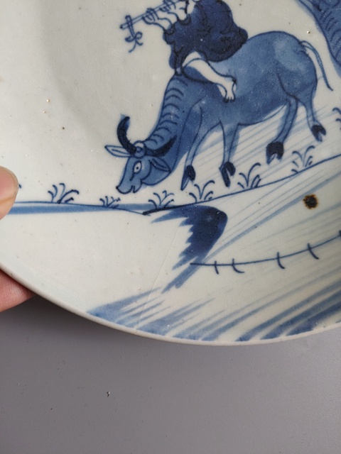 古玩陶瓷清乾隆青花牧童紋盤真品鑒賞圖