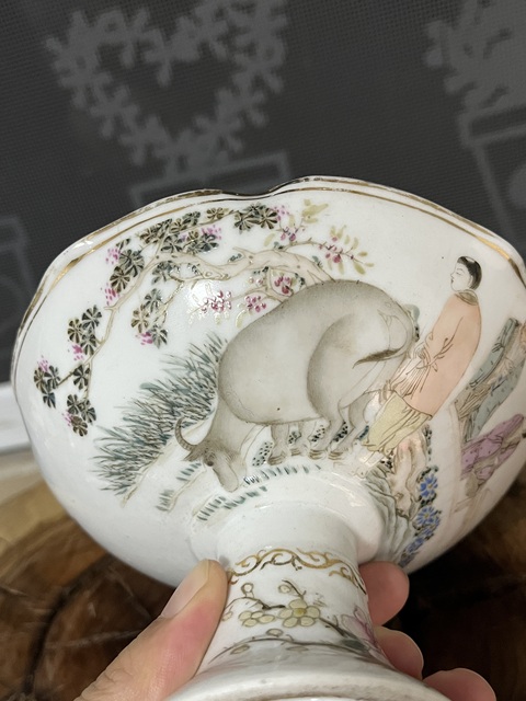 古玩陶瓷粉彩人物故事紋高足盤拍賣，當前價格1500元