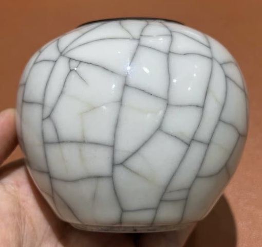 古玩陶瓷哥釉水盂真品鑒賞圖