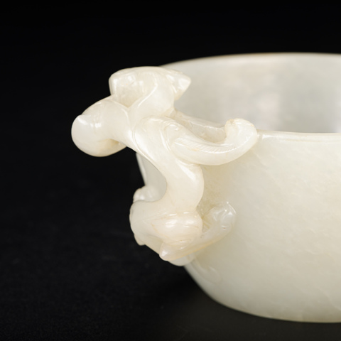 古玩玉器螭龍耳玉杯真品鑒賞圖