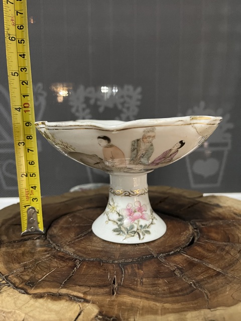 古玩陶瓷粉彩人物故事紋高足盤拍賣，當前價格1500元