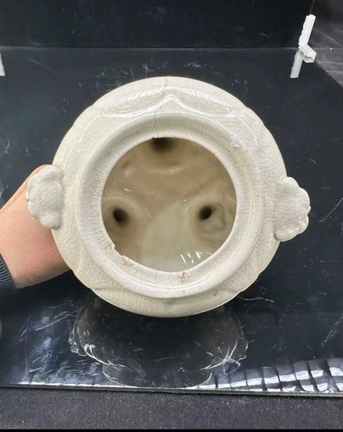 古玩陶瓷三足香爐真品鑒賞圖