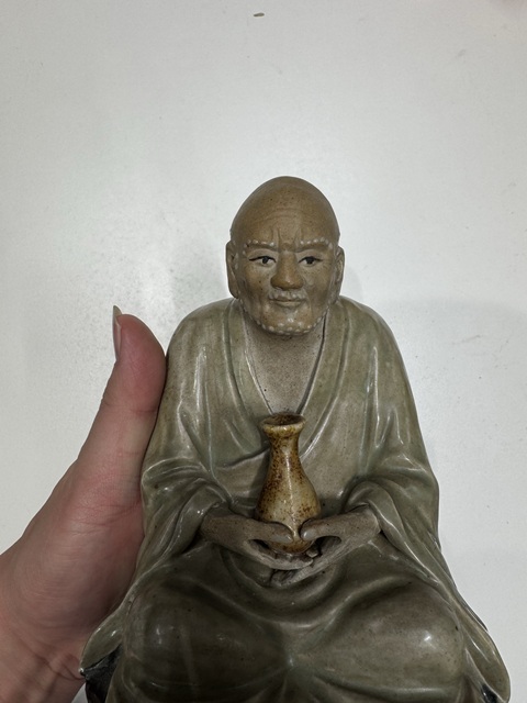古玩陶瓷石灣窯青釉羅漢造像真品鑒賞圖