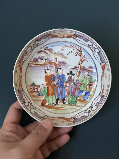 古玩陶瓷人物紋廣彩盤真品鑒賞圖