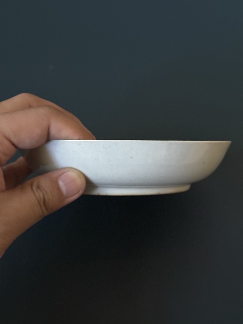 古玩陶瓷人物紋廣彩盤真品鑒賞圖