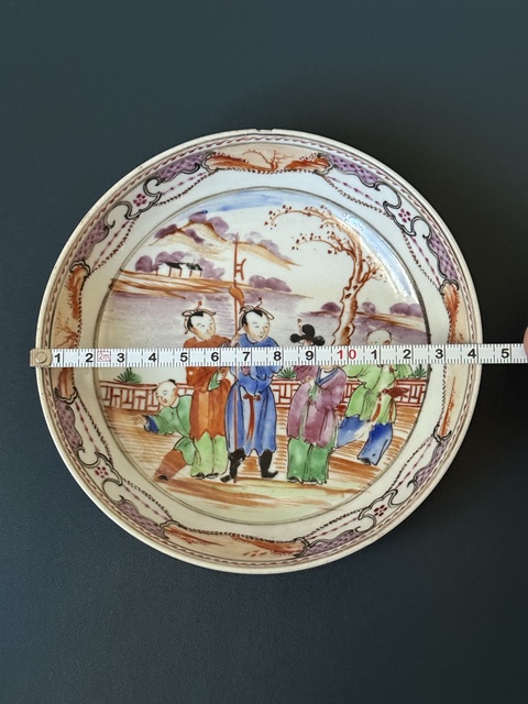 古玩陶瓷人物紋廣彩盤真品鑒賞圖