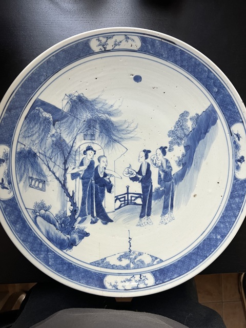 古玩陶瓷清中晚 青花西廂記人物故事紋盤真品鑒賞圖