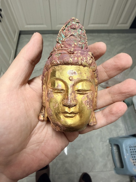 古玩銅器銅鎏金菩薩佛首真品鑒賞圖